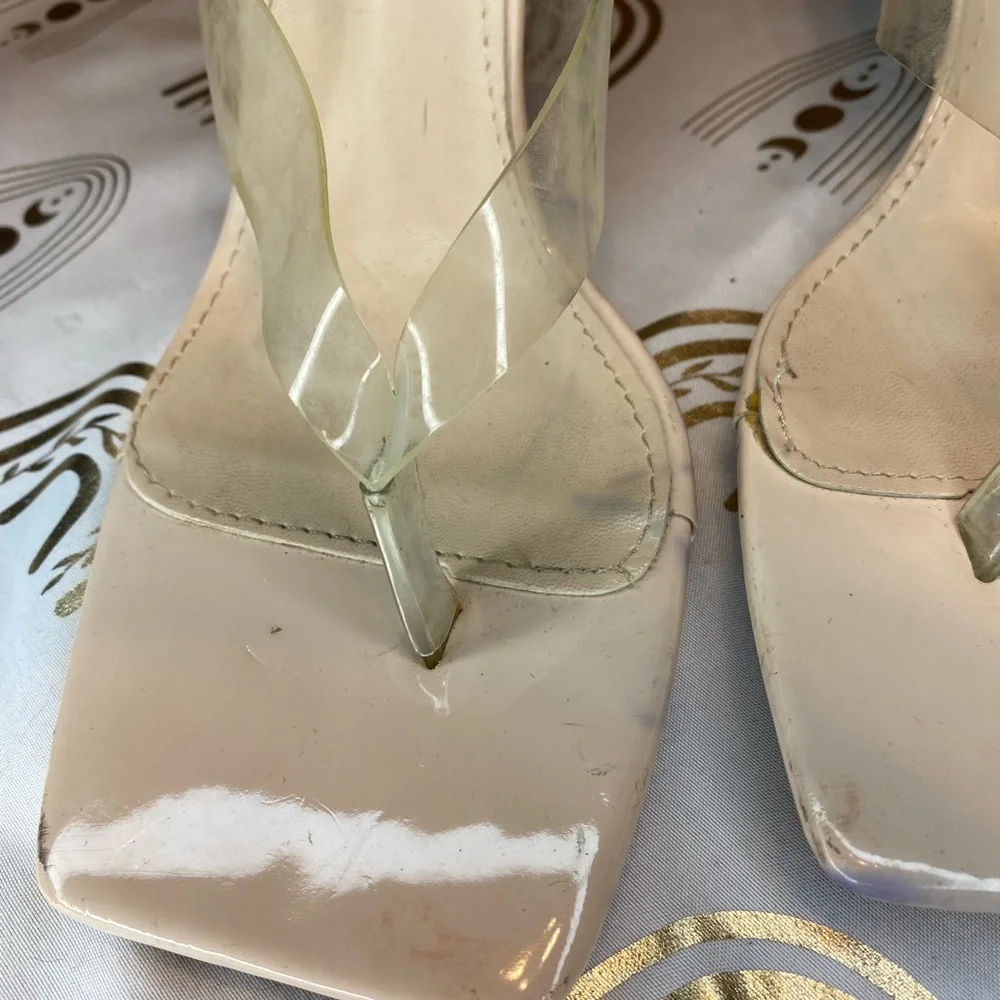 White Modern Heels with Chunky Silhouette
